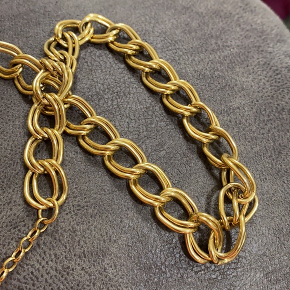 Gold tone Choker - Picture 12 of 16